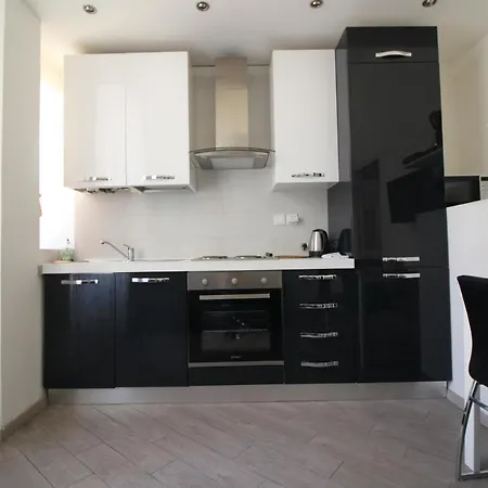 Apartment Center *